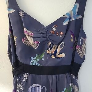 At Tea Time, Everyone Will Agree This is a Beautiful Dress!